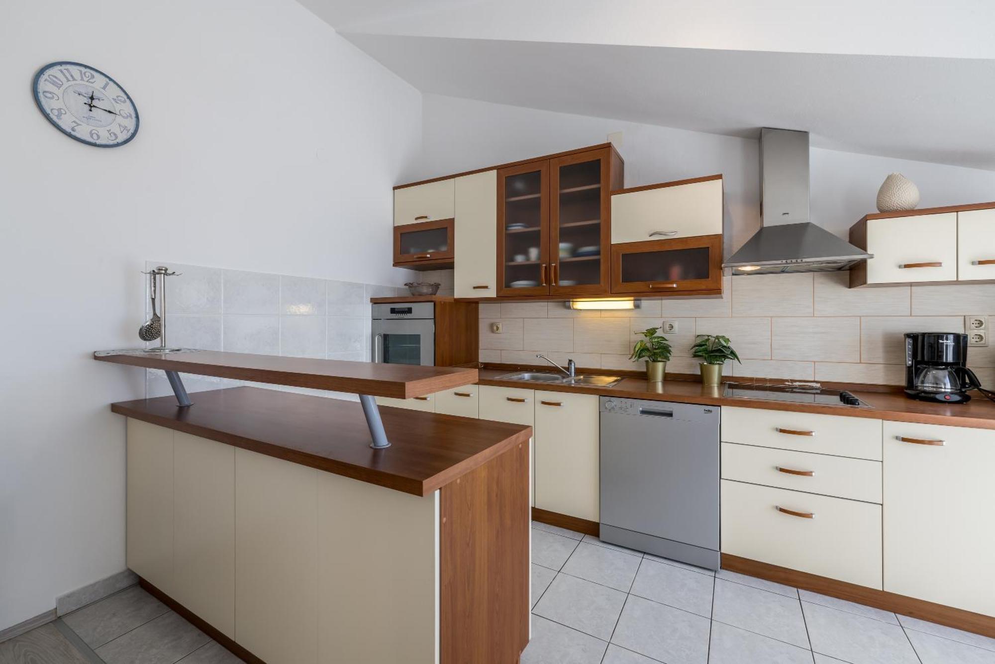 Holiday Home Krishto Трогир Екстериор снимка