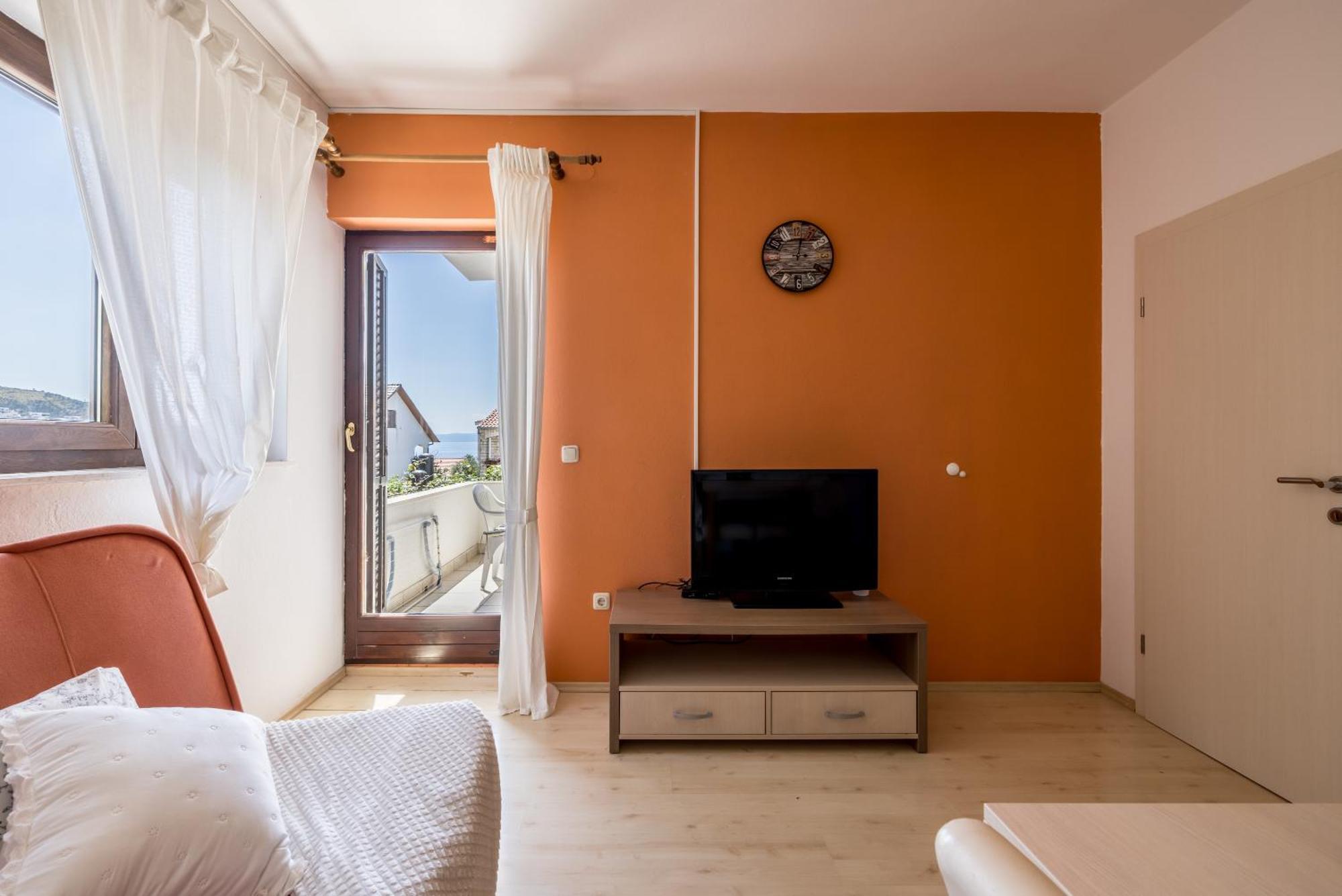 Holiday Home Krishto Трогир Екстериор снимка
