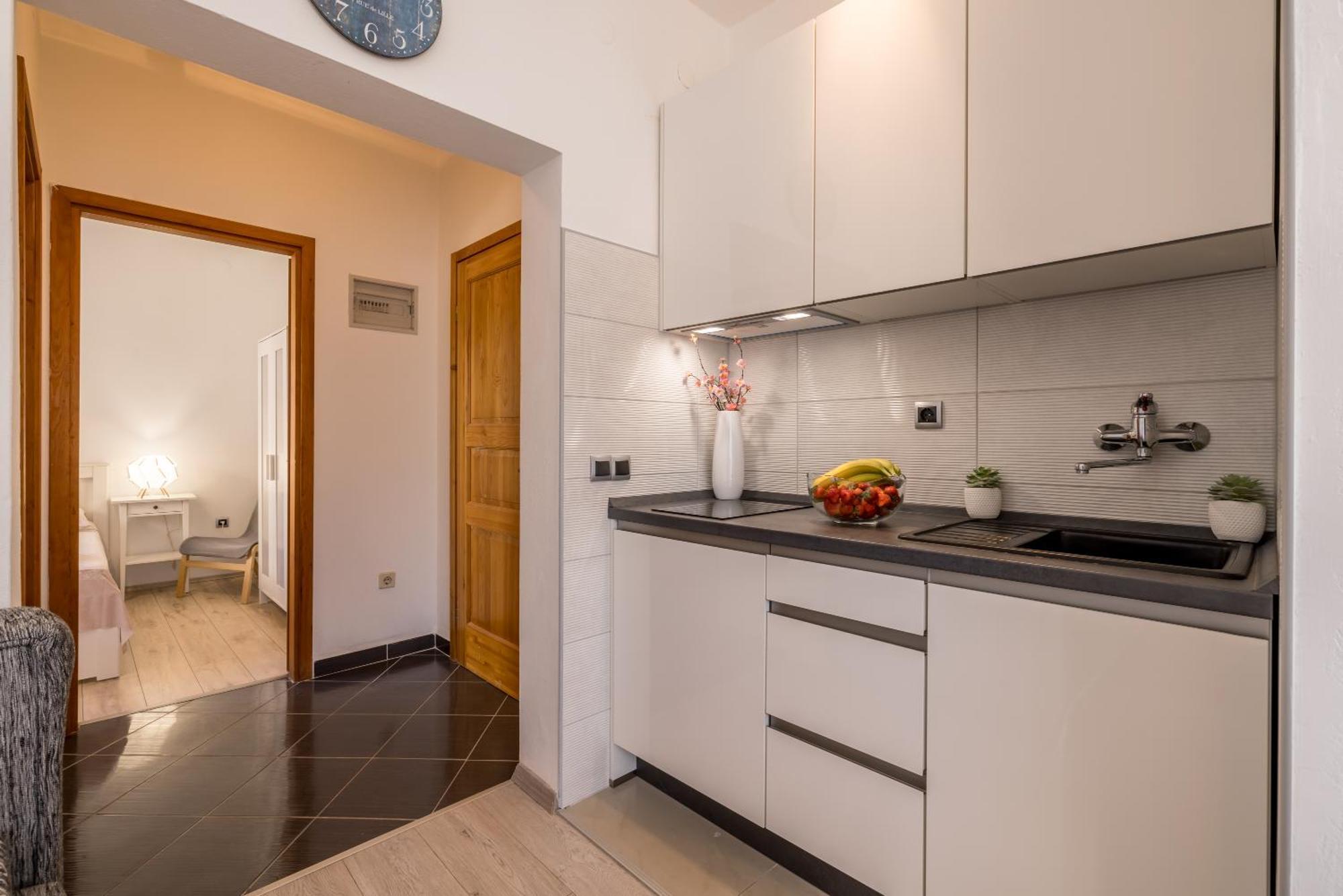 Holiday Home Krishto Трогир Екстериор снимка