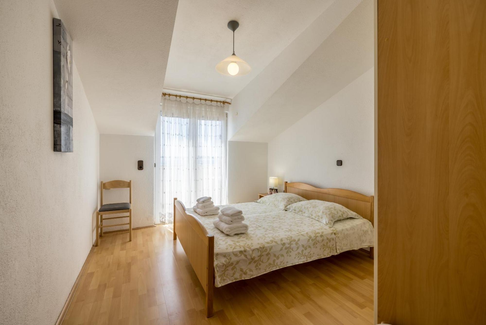 Holiday Home Krishto Трогир Екстериор снимка