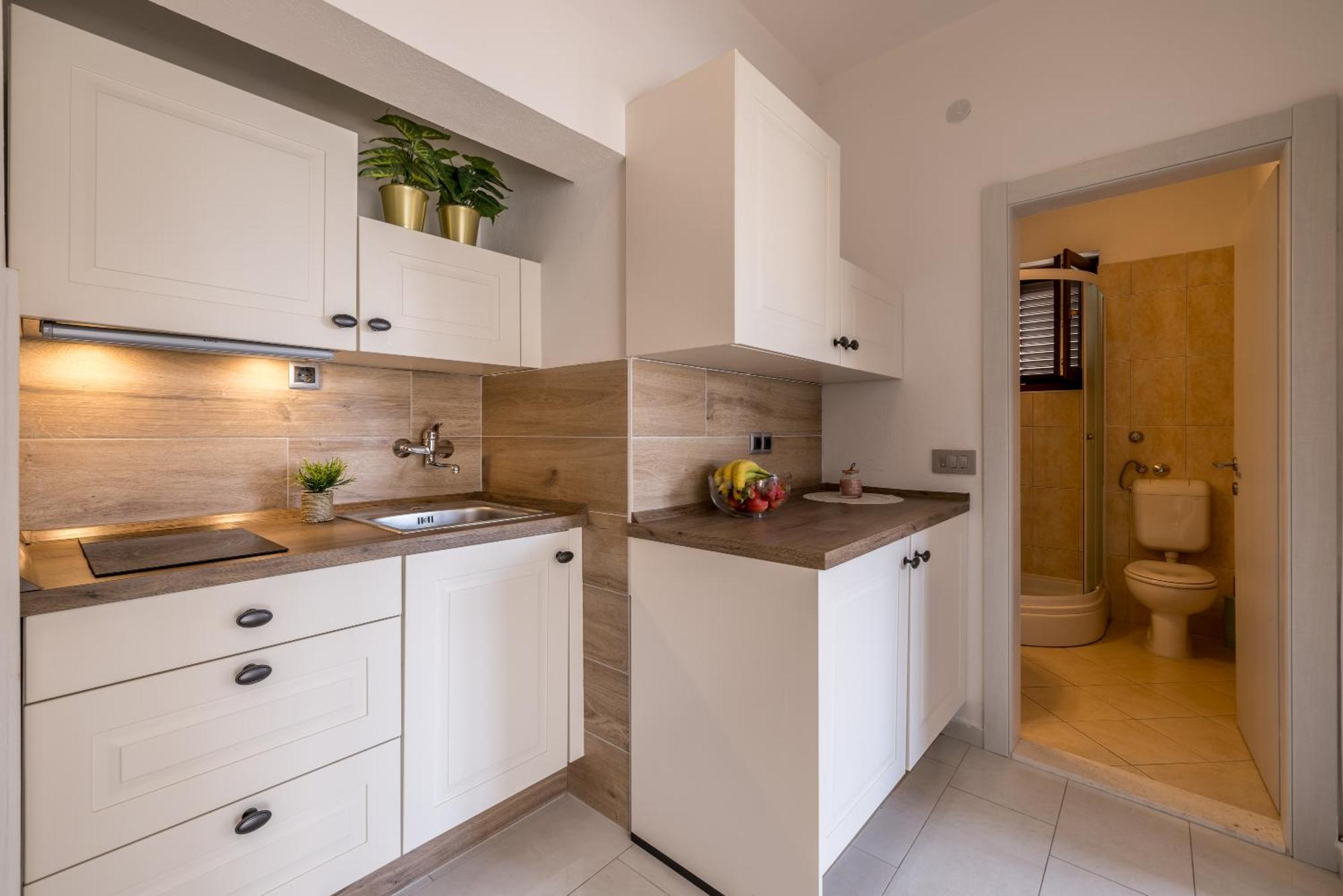 Holiday Home Krishto Трогир Екстериор снимка