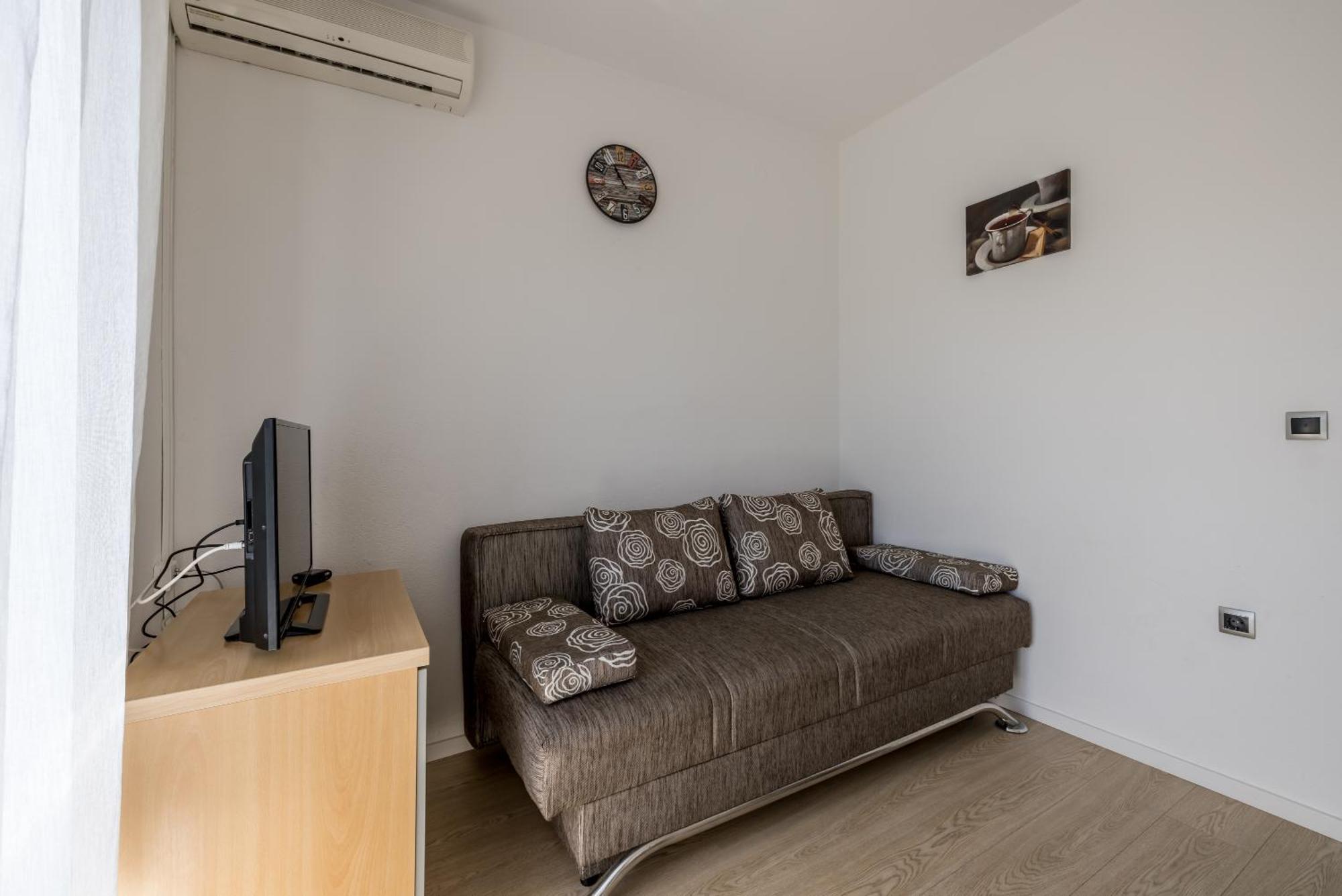 Holiday Home Krishto Трогир Екстериор снимка